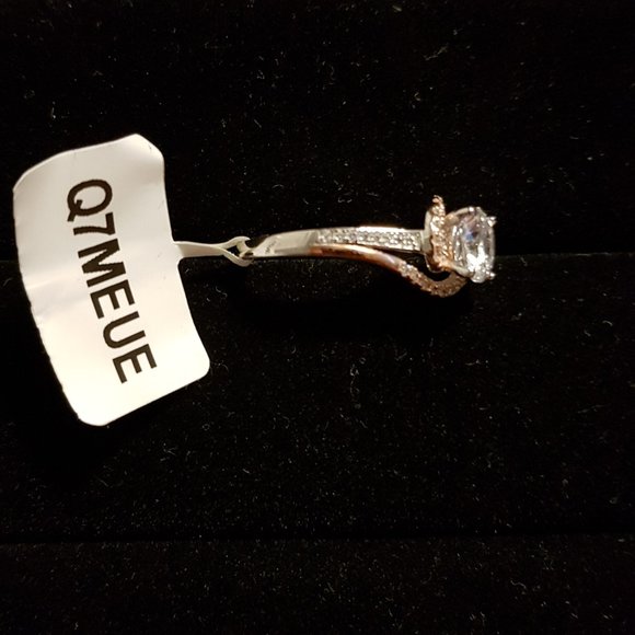 Stunning tri color ring - Picture 3 of 5